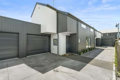 Photo of property in 2/58 Division Street, Riccarton, Christchurch, 8041