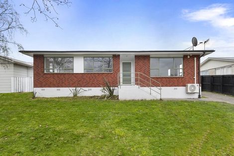 Photo of property in 46 Halswell Crescent, Westbrook, Palmerston North, 4412