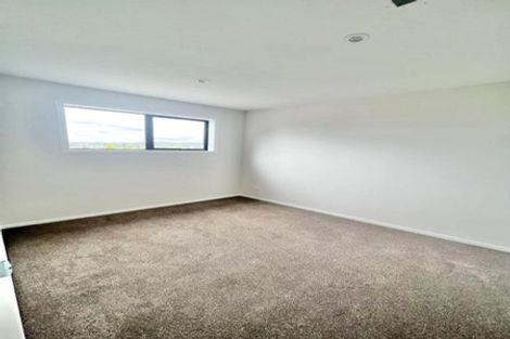 Photo of property in 1a Benchmark Drive, Massey, Auckland, 0614