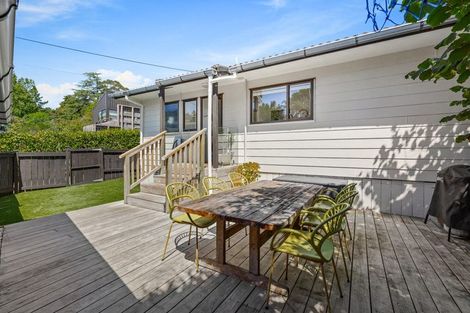 Photo of property in 1/22 Derwent Crescent, Titirangi, Auckland, 0604
