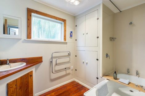 Photo of property in 18 Forest Lane, Raumati South, Paraparaumu, 5032