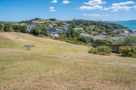 Photo of property in 35 Dudley Crescent, Cable Bay, 0420