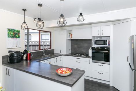 Photo of property in 7 Myrlene Place, Nawton, Hamilton, 3200