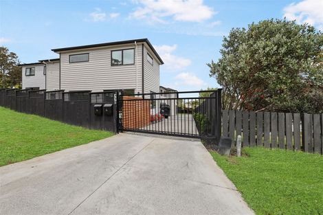 Photo of property in 5b Woodhouse Place, West Harbour, Auckland, 0618