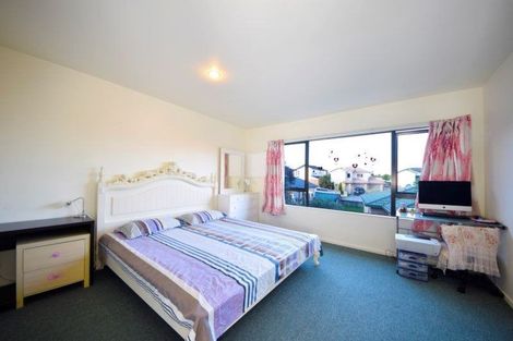 Photo of property in 5/31 Lucienne Drive, Ranui, Auckland, 0612