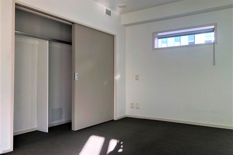 Photo of property in Summit Apartments, 8/184 Molesworth Street, Thorndon, Wellington, 6011