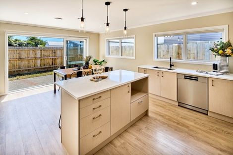 Photo of property in 5 Rotoiti Place, Paraparaumu, 5032