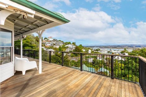 Photo of property in 23 Denholm Road, Hospital Hill, Napier, 4110