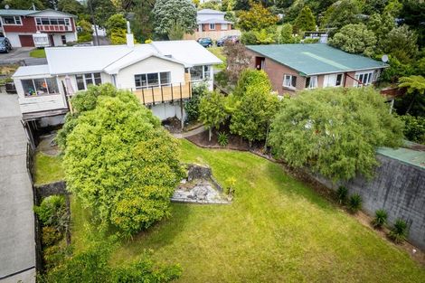 Photo of property in 82 Holborn Drive, Stokes Valley, Lower Hutt, 5019