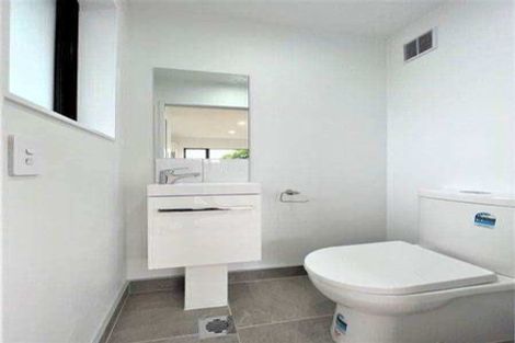 Photo of property in 35 Eileen Newey Place, Henderson, Auckland, 0612
