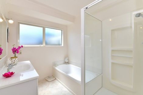 Photo of property in 139b Centreway Road, Orewa, 0931