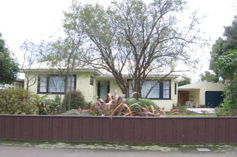 Photo of property in 549 Featherston Street, Roslyn, Palmerston North, 4414