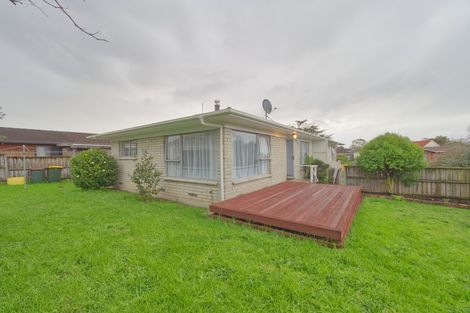 Photo of property in 2/73 Stanniland Street, Sunnyhills, Auckland, 2010