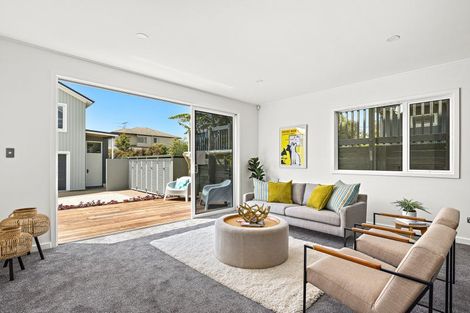 Photo of property in 7 The Bays Rise, Murrays Bay, Auckland, 0630