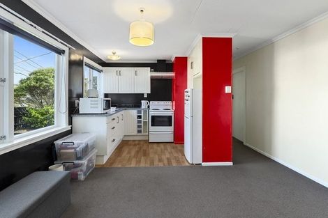 Photo of property in 3 Thames Street, Island Bay, Wellington, 6023