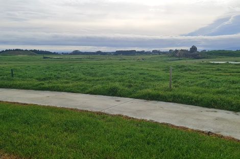 Photo of property in 19 Corsica Court, Fitzherbert, Palmerston North, 4410