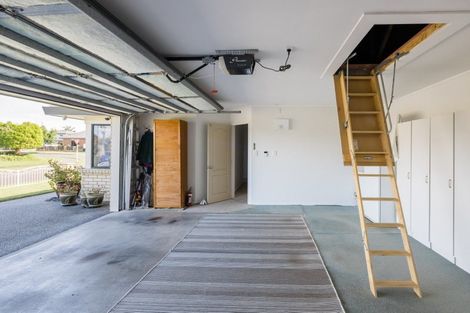 Photo of property in 1 Merlin Close, Huntington, Hamilton, 3210