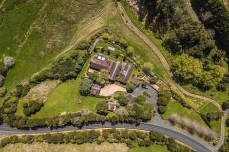 Photo of property in 390 Clevedon Kawakawa Road, Clevedon, Papakura, 2585
