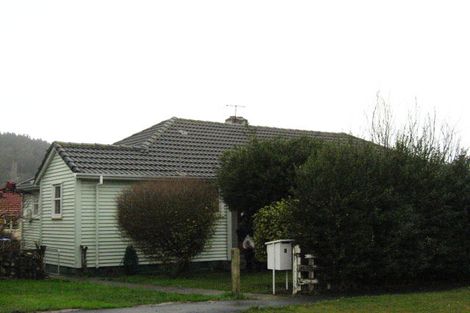 Photo of property in 3 Freyberg Avenue, Sawyers Bay, Port Chalmers, 9023