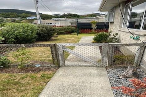 Photo of property in 8b Beauchamp Street, Tawa, Wellington, 5028