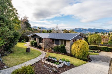 Photo of property in 18 Honeystone Street, Helensburgh, Dunedin, 9010