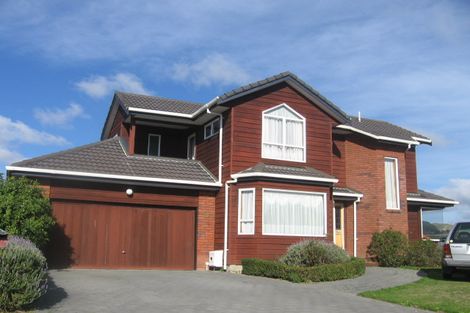 Photo of property in 25 Molyneux Close, Whitby, Porirua, 5024