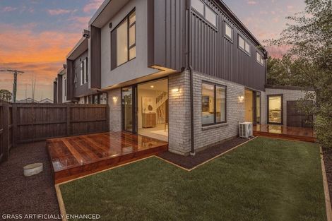 Photo of property in 153 Springfield Road, St Albans, Christchurch, 8014