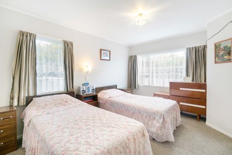 Photo of property in 7a Lillian Place, Orewa, 0931