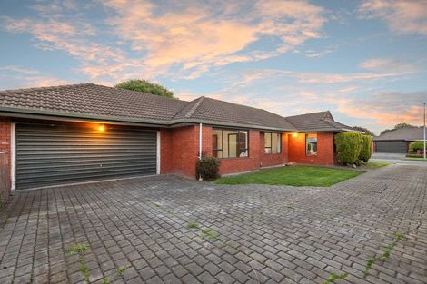 Photo of property in 118 Reynolds Avenue, Bishopdale, Christchurch, 8053