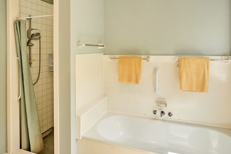 Photo of property in 5 Tui Road, Days Bay, Lower Hutt, 5013