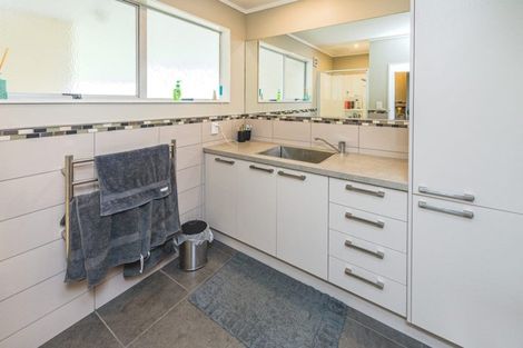 Photo of property in 56 Peakes Road, Springvale, Whanganui, 4501