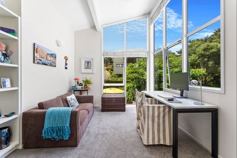 Photo of property in 9 Grand View Road, Leigh, 0985