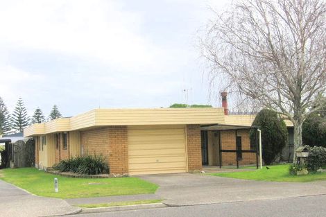 Photo of property in 17 Waitui Grove, Mount Maunganui, 3116