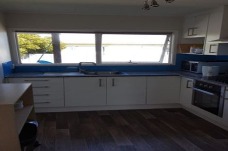 Photo of property in 32 Moncrieff Avenue, Clendon Park, Auckland, 2103