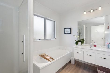 Photo of property in 43b Hukanui Road, Fairfield, Hamilton, 3214