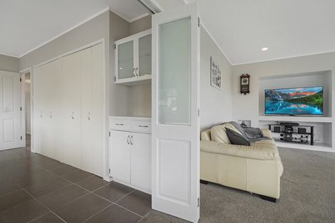 Photo of property in 34 Danbury Drive, Torbay, Auckland, 0630