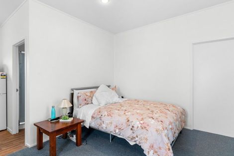 Photo of property in 59c One Tree Point Road, One Tree Point, 0118