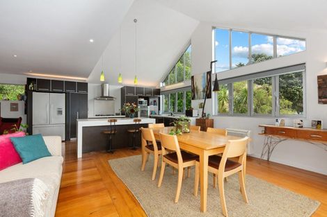 Photo of property in 15 Kowhai Street, Eastbourne, Lower Hutt, 5013