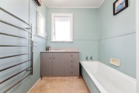 Photo of property in 6 Newbourne Crescent, Redwoodtown, Blenheim, 7201