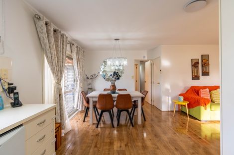 Photo of property in 5 Camberley Court, Manurewa East, Auckland, 2102