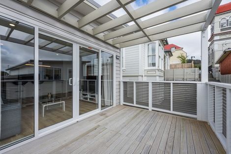 Photo of property in 8/239 Adelaide Road, Newtown, Wellington, 6021