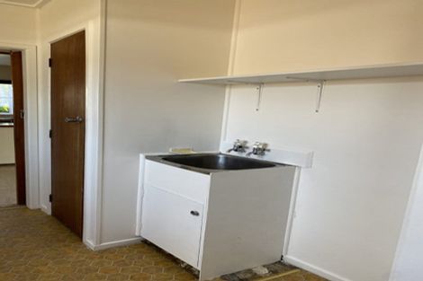 Photo of property in 142 Old Farm Road, Hamilton East, Hamilton, 3216