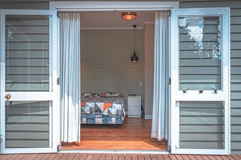 Photo of property in 734 Okahukura Road, Tapora, Wellsford, 0977