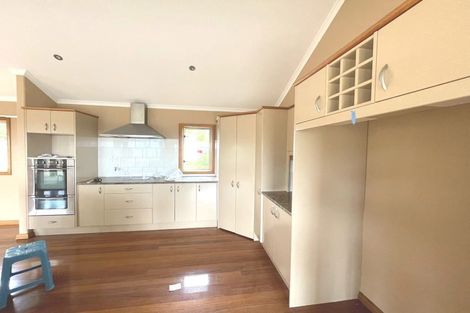 Photo of property in 124 Point View Drive, East Tamaki Heights, Auckland, 2016