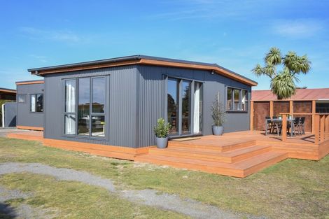 Photo of property in 125 Moturata Road, Taieri Beach, Taieri Mouth, 9091