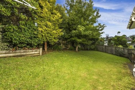 Photo of property in 2/21 Waiau Street, Torbay, Auckland, 0630