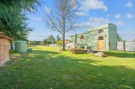 Photo of property in 9 Cross Street, Coalgate, 7673