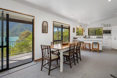 Photo of property in 672 Moetapu Bay Road, Moetapu Bay, Picton, 7282