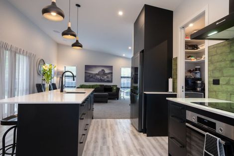 Photo of property in 28 Pinehurst Crescent, Morrinsville, 3300