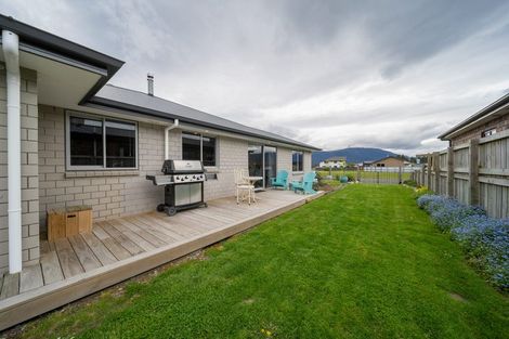 Photo of property in 61 Orbell Crescent, Te Anau, 9679
